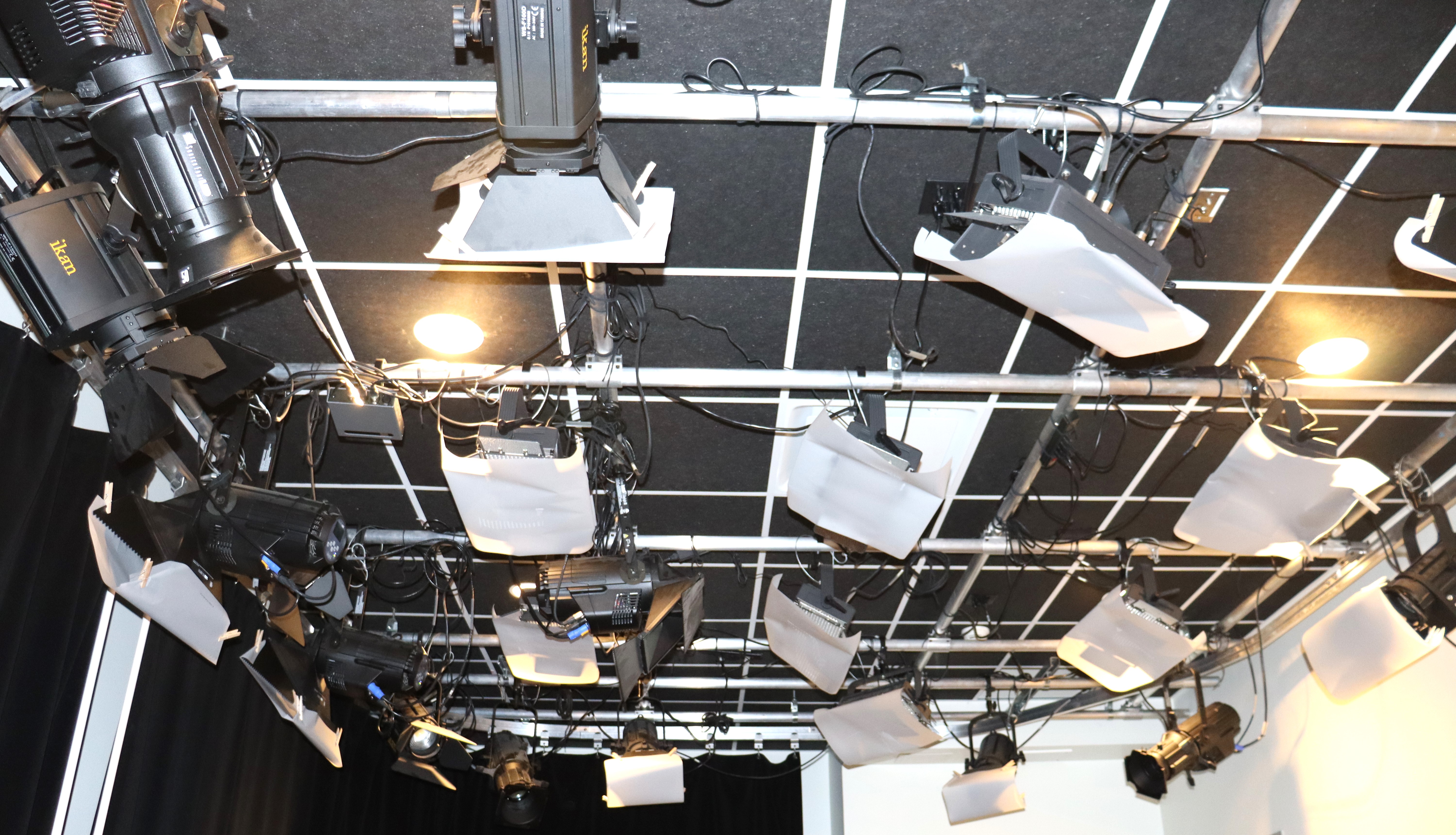 Lights and cameras installed in the ceiling of the XRAM studio